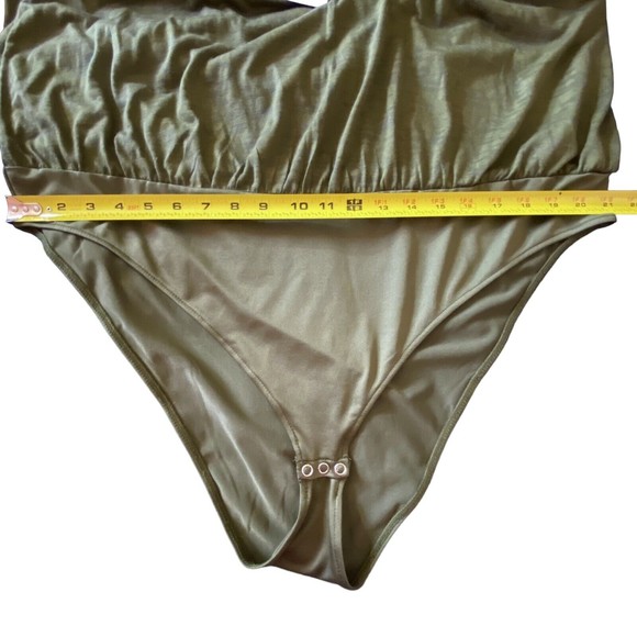 NWT Nina Parker Women's Plus Trendy V-Neck Tee Bodysuit Ivy Green  Size 2X - Picture 13 of 14